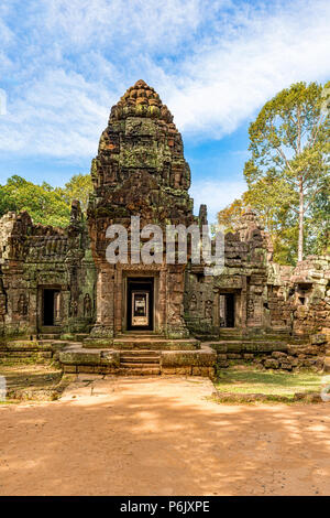 Ta Som un petit temple à Angkor, Cambodge, construit à la fin du 12e siècle. Le temple a été laissé en grande partie les tâches, avec de nombreux arbres et d'autres Banque D'Images