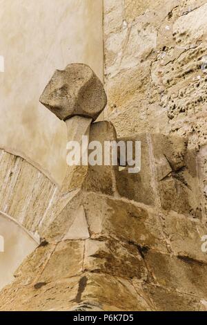 Detalle ornemental, fachada del Palacio Episcopal de Palma, siglos XIII un XVIII, Mallorca, Islas Baleares, Espagne. Banque D'Images