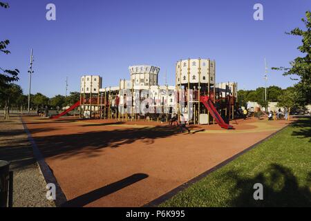 Castillo del parque infantil de la Riera,Palma, Mallorca, Islas Baleares, Espagne. Banque D'Images