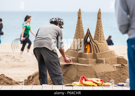 Sculpteur de sable à la plage de Barceloneta à Barcelone Espagne Banque D'Images