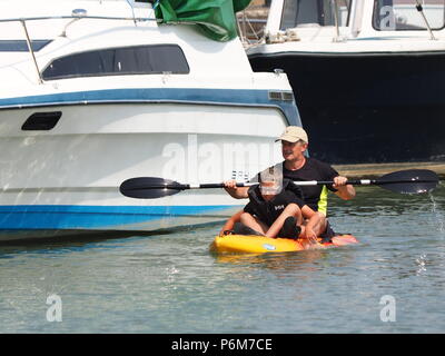 Queenborough, Kent, UK. 1er juillet 2018. Royaume-uni : un temps ensoleillé et chaud dans l'après-midi, Queenborough Kent. Credit : James Bell/Alamy Live News Banque D'Images