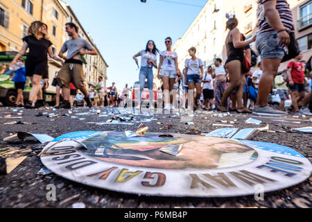 Milan, Italie. Jun 30, 2018. Les rues de la Pride Parade 2018 de Milan. Milan, Italie. Le 30 juin 2018. Gentiane : crédit Polovina/Alamy Live News Banque D'Images