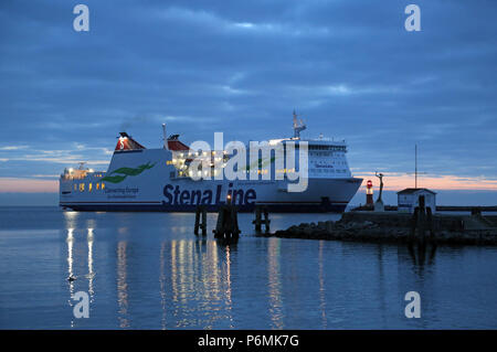 Warnemuende, ferry de la Stena Line en face de l'Ostmole Banque D'Images