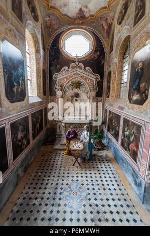 NAPLES , ITALIE LE 10 16 2016 Le cloître de San Gregorio Armeno, Naples Banque D'Images