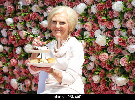 Marie Berry au plus grand Cath Kidston Cream Tea Party à l'Alexandra Palace, Londres pour célébrer leur 25e anniversaire. Banque D'Images