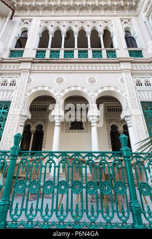Vue extérieure de l'Palacio de Valle, Valle's Palace, à Punta Gorda, Cienfuegos, Cuba. Banque D'Images