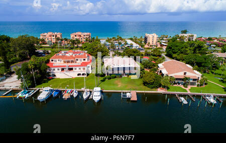 Long Boat clé est à côté de Sarasota et de Anna Maria Island Floride et est un quartier chic et destination de vacances de vacances favorite sur Banque D'Images