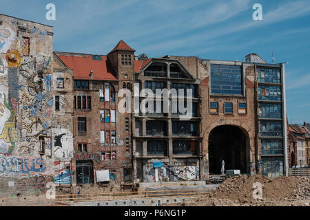 Berlin, Allemagne - juin 2018 : Le Kunsthaus Tacheles, un ancien centre d'art à Berlin, Allemagne Banque D'Images