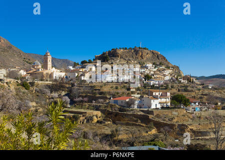 Oria une petite ville rurale, la colline surplombant la ville où le fort utilisé pour être, Andalousie Espagne Banque D'Images