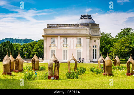 Château de Bagatelle dans le parc de Bagatelle à Paris, France Banque D'Images