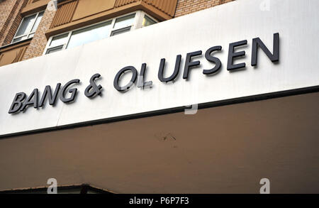 Moscou, Russie - 02 MAI : Logo du magasin Bang & Olufsen, Moscou, le 2 mai 2018. C'est Bang & Olufsen Danois haut de gamme société d'électronique grand public. Banque D'Images