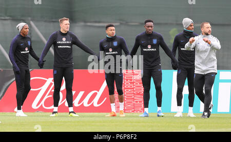 L'Angleterre (de gauche à droite) Ashley Young, Phil Jones, Jesse Lingard, Danny Welbeck et Marcus Rashford durant la session de formation au Spartak Moscow Stadium. Banque D'Images