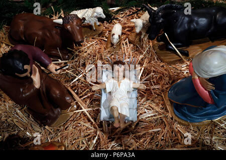 Nativité du Christ. Crèche de Noël. Le Fayet. La France. Banque D'Images