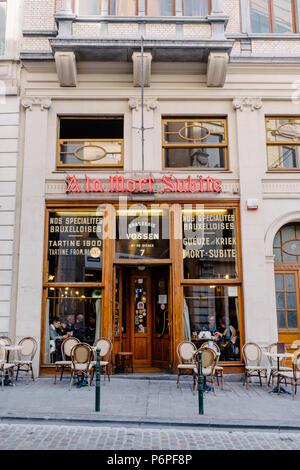 La Mort Subite beer bar à Bruxelles Banque D'Images