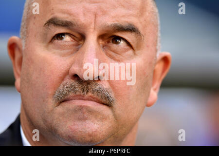 Samara, Russie - le 25 juin 2018. L'entraîneur de l'équipe nationale de football russe Stanislav Cherchesov durant la Coupe du Monde FIFA 2018 Uruguay match contre la Russie. Banque D'Images