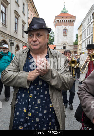 Cracovie, Pologne - 1 juillet 2018 : Défilé de la Nouvelle-Orléans de la barbacane de la place principale au Festival de Jazz d'été à Cracovie. Crédit : POLOGNE Wieslaw Jarek/Alamy Live News Banque D'Images