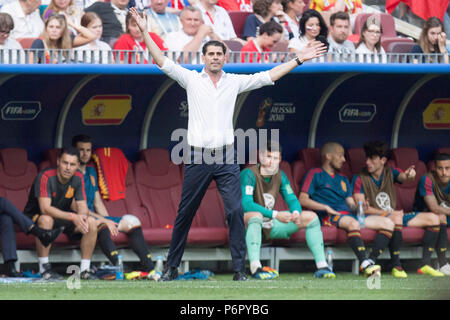 Moscou, Russie. 1er juillet 2018. Fernando Hierro (entraîneur, ESP) donne des instructions, instructions, plein la figure, le geste, le geste, l'Espagne (ESP) - Russie (RUS) 3 : 4 iE, ronde de 16, 51, jeu sur 01.07.2018 à Moscou ; Coupe du Monde de Football 2018 en Russie à partir de la 14.06. - 15.07.2018. Utilisation dans le monde entier | Credit : dpa/Alamy Live News Banque D'Images