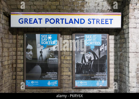 Le voir, le dire, l'affiche de la campagne de sécurité triés sur la station de métro Great Portland Street Banque D'Images