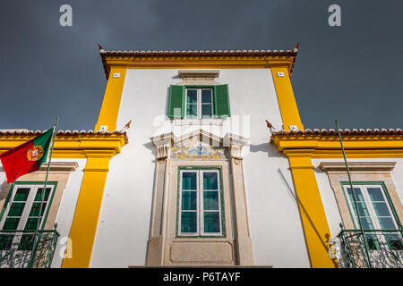 Faro, Portugal - 1 mai 2018 : Du ministère de l'environnement (Ministério do Ambiente), dans le centre historique de Faro sur Banque D'Images