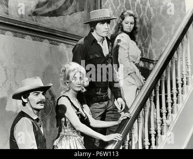 Richard Benjamin, Linda Gaye Scott et James Brolin dans Westworld, USA 1973 Banque D'Images