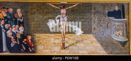 Martin Luther Retable Chriist Ville Saint Mary's Church Stadtkirche Lutherstadt Wittenberg en Allemagne. Martin Luther, l'église. Fondée en 1187. Cranach Banque D'Images