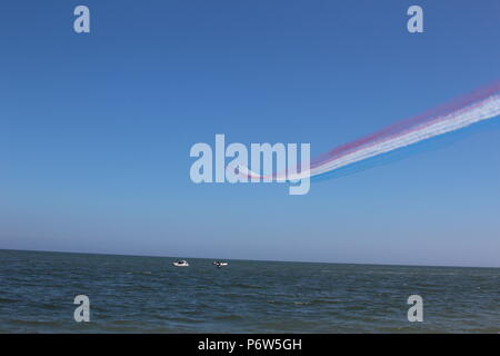 La Journée des Forces armées. Llandudno. Les flèches rouges effectuer aerobatic Banque D'Images