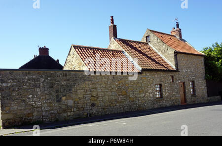 Cottage en pierre la plus ancienne maison de village Seaton Carew Hartlepool Banque D'Images