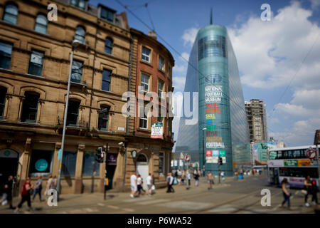 Le Musée National du Football est le musée national d'Angleterre de football. Elle est basée à l'Urbis à Manchester City Centre, conçu par Ian tr Banque D'Images