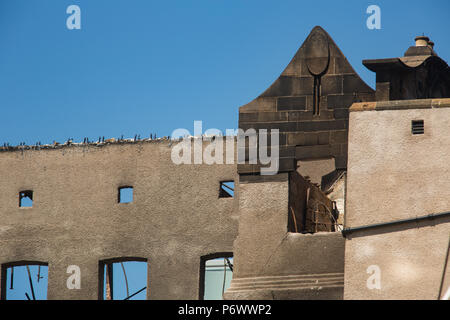 Glasgow, Ecosse, le 3 juillet 2018. Les préparatifs commencent à démarrer le démantèlement de la Charles Rennie Mackintosh conçu Glasgow School of Art. L'art de renom international school est réputé être structurellement dangereux après un deuxième incendie a dévasté l'édifice dans la nuit du 15 juin. Image Crédit : Jeremy Sutton-Hibbert/ Alamy Live News. Banque D'Images