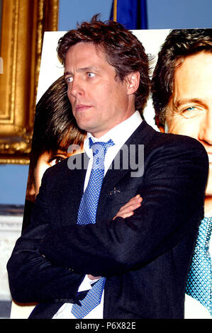 New York City 2002 Photo d'Hugh Grant Photo de John Barrett/PHOTOlink.net MediaPunch / ----- -- Banque D'Images