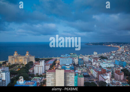 Cuba, La Havane, Vue de La Havane à la recherche sur l'hôtel Gran Caribe Nacional de Cuba Banque D'Images