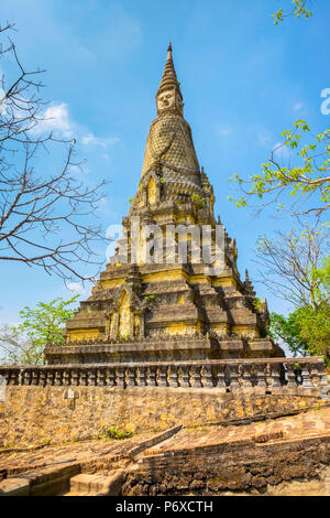 Stupa à Phnom Oudong, Province de Kandal, Cambodge Banque D'Images