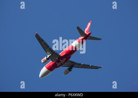 CHIANG MAI, THAÏLANDE - 28 juin 2018 : HS-ABQ Airbus A320-200 de Thai Airasia. Décoller de l'aéroport de Chiangmai à Phuket. Banque D'Images