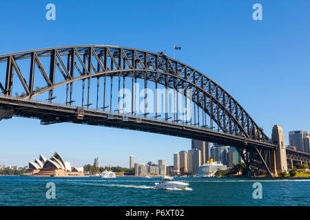 Opéra de Sydney et le Harbour Bridge, Darling Harbour, Sydney, New South Wales, Australia Banque D'Images