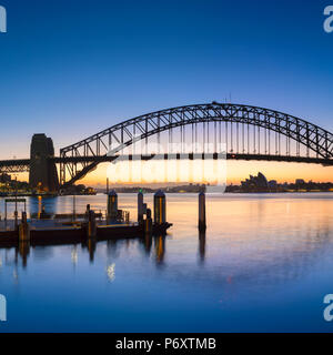 Sydney Harbour Bridge de mcmahon jusqu'au lever du soleil, Point Sydney, New South Wales, Australia Banque D'Images