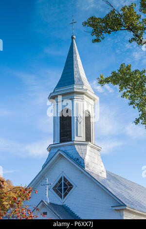 Canada, Québec , région de la Capitale-Nationale, de Charlevoix, de Saint Joseph de la rive, l'église du village Banque D'Images