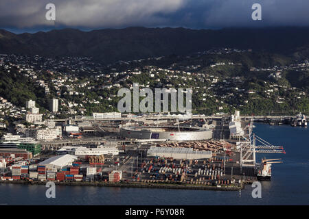 Vue sur le port et le Sky Stadium dans le port de Wellington, Nouvelle-Zélande Banque D'Images