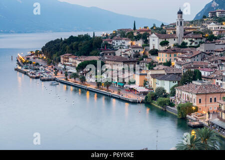 L'Italie. La Lombardie. Le district de Brescia. Le lac de Garde. Limone sul Garda. Banque D'Images