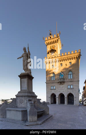 République de Saint-Marin, Repubblica di San Marino San Marino. Palais du gouvernement. Banque D'Images