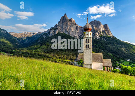 Église Saint Valentin, Castelrotto - Kastelruth, Trentin-Haut-Adige - Tyrol du Sud, Italie Banque D'Images