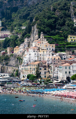 L'Italie, Domaine des Alysses, Côte Amalfitaine, Amalfi. La ville d'Amalfi. Banque D'Images