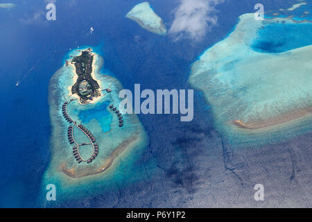 Les Maldives, South Ari Atoll, vue aérienne de l'approvisionnement d'atolls Banque D'Images