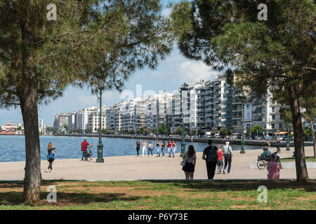 Appartement front de mer de Thessalonique et blocs sur Avenue Nikis, la Macédoine, la Grèce du Nord Banque D'Images