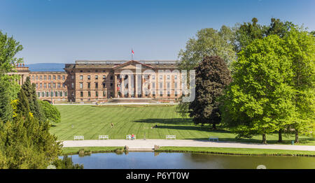 Château de la Wilhelmshohe Le parc Bergpark de Kassel, Allemagne Banque D'Images