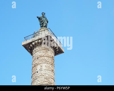 Statue de Saint Paul Colonne Marcus Aurelius Rome, Italie Banque D'Images