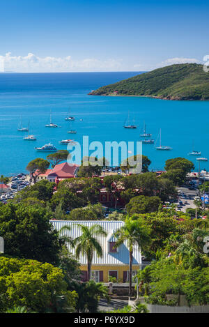 Aux îles Vierges, St Thomas, Charlotte Amalie, augmentation de la vue sur la ville Banque D'Images