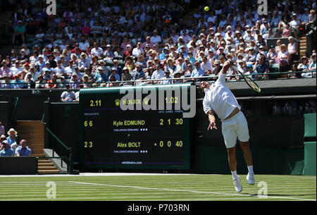 La vis d'Alex en action le jour deux de la Wimbledon à l'All England Lawn Tennis et croquet Club, Wimbledon. Banque D'Images