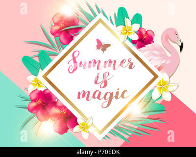 Fond vert tropical d'été avec des feuilles de palmier, flamant rose et fleurs d'hibiscus rouge. L'été est magic lettrage. Banque D'Images