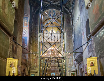 CLUJ-NAPOCA, Roumanie - 24 mars, 2018 : l'intérieur de la Dormition de la Theotokos Cathédrale, Cluj-Napoca, Roumanie Banque D'Images