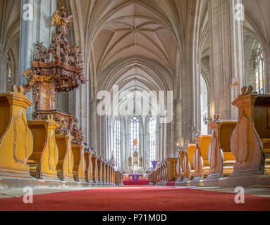 CLUJ-NAPOCA, Roumanie - 24 mars, 2018 : l'intérieur de l'église Saint-Michel à Cluj Napoca, Roumanie Banque D'Images